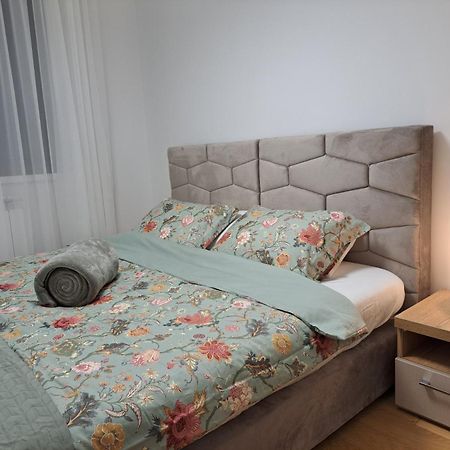 Apartamento Slavija Square Belgrado Exterior foto